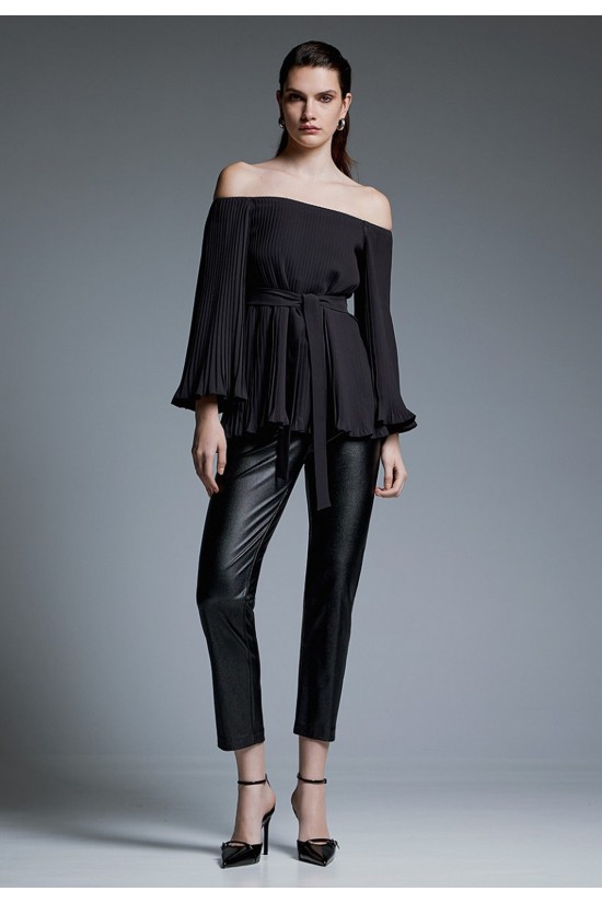 Γυναικεία μαύρη πλισέ μπλούζα off-shoulder - Access 44-2131 Γυναικεία μαύρη πλισέ μπλούζα off-shoulder - Access 44-2131