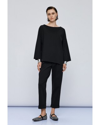 Γυναικεία μαύρη μπλούζα με χαμόγελο λαιμόκοψη - Access 54-2155 Γυναικεία μαύρη μπλούζα με χαμόγελο λαιμόκοψη - Access 54-2155