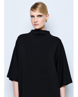 Γυναικείο μαύρο φόρεμα με ψηλό λαιμό - Eight 54-3078 Γυναικείο μαύρο φόρεμα με ψηλό λαιμό - Eight 54-3078