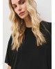 Γυναικεία μαύρη oversized μπλούζα με στρας - Access 64-2156 Γυναικεία μαύρη oversized μπλούζα με στρας - Access 64-2156