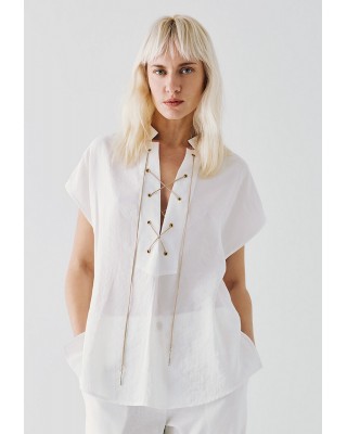 Γυναικεία λευκή μπλούζα με κορδόνι στη λαιμόκοψη - Access 53-2124