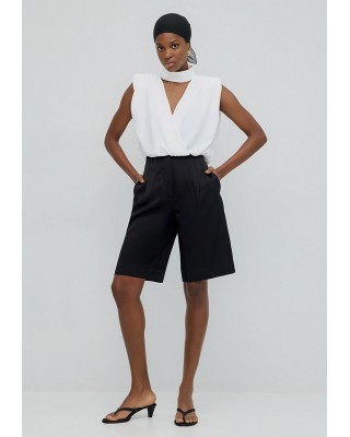 Γυναικεία μαύρη βερμούδα με πιέτες - Access 53-5024