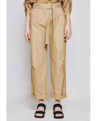 Γυναικείο μπεζ κοντό παντελόνι με πιέτα - Eight 53-5066 Γυναικείο μπεζ κοντό παντελόνι με πιέτα - Eight 53-5066