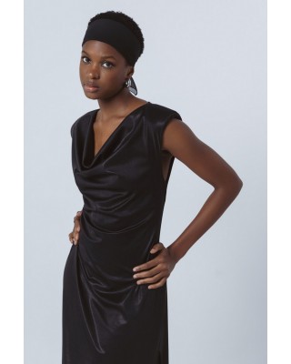 Γυναικείο μαύρο ντραπέ γυαλιστερό φόρεμα - Access 53-3400