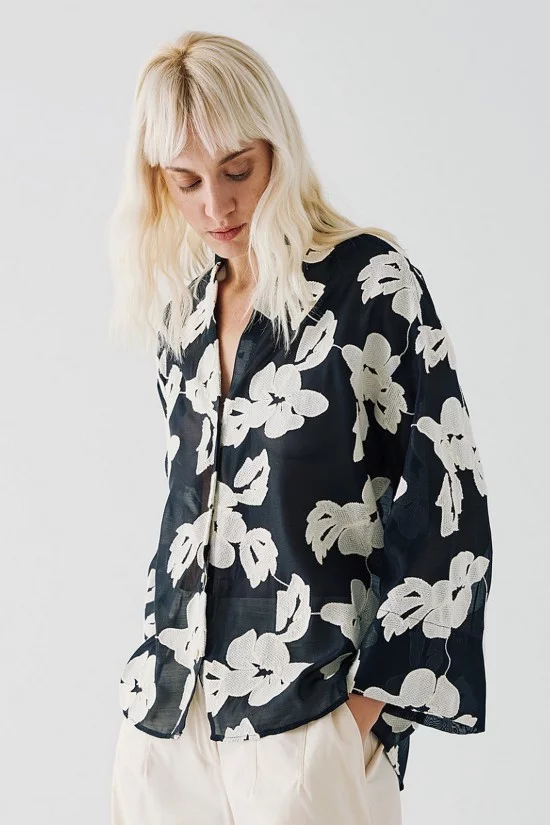 Γυναικείο μαύρο πουκάμισο με floral σχέδια - Spell 53-7049 Γυναικείο μαύρο πουκάμισο με floral σχέδια - Spell 53-7049
