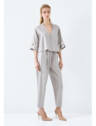 Γυναικεία ασημί μπλούζα με λεπτομέρεια παγιέτα - Access 63-2023