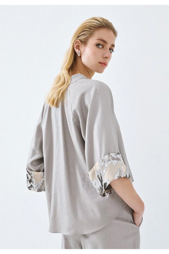 Γυναικεία ασημί μπλούζα με λεπτομέρεια παγιέτα - Access 63-2023 Γυναικεία ασημί μπλούζα με λεπτομέρεια παγιέτα - Access 63-2023