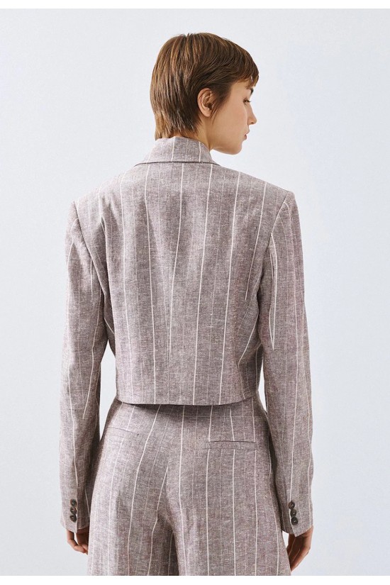 Γυναικείο κοντό ριγέ σακάκι - Access 63-1016 Γυναικείο κοντό ριγέ σακάκι - Access 63-1016