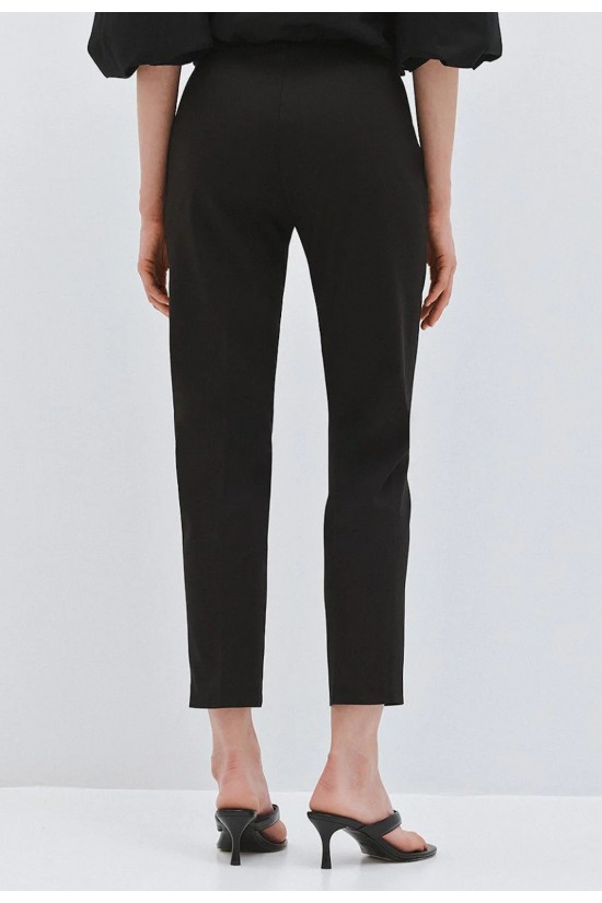 Γυναικείο μαύρο ίσιο παντελόνι - Access 63-5145