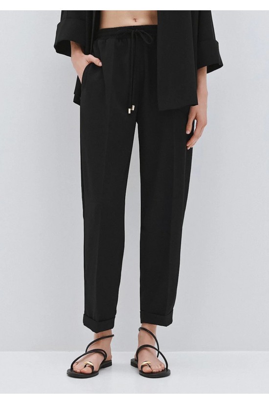 Γυναικείο μαύρο παντελόνι με λάστιχο και ρεβέρ - Access 63-5101 Γυναικείο μαύρο παντελόνι με λάστιχο και ρεβέρ - Access 63-5101