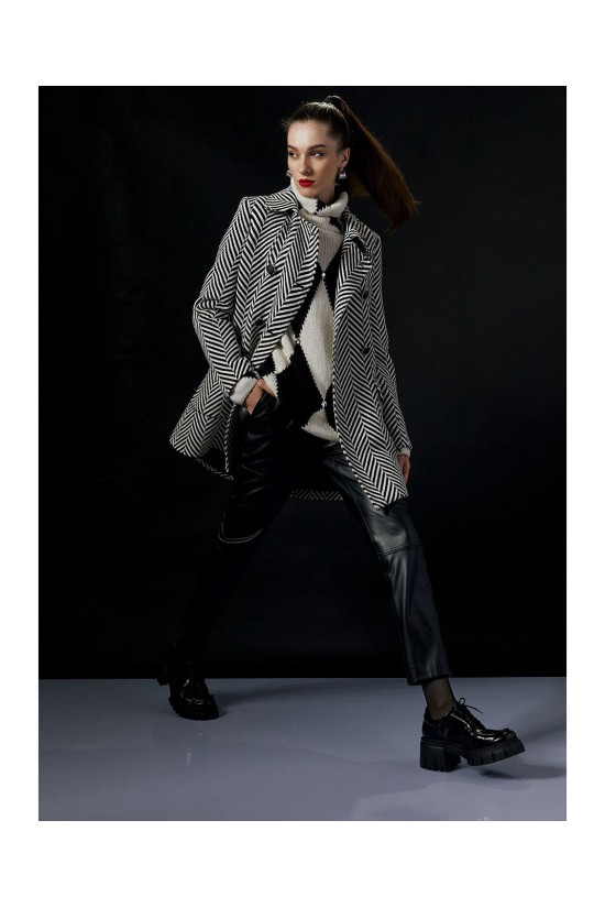 Short Coat with Herringbone pattern - W2-9017 Short Coat with Herringbone pattern - W2-9017
