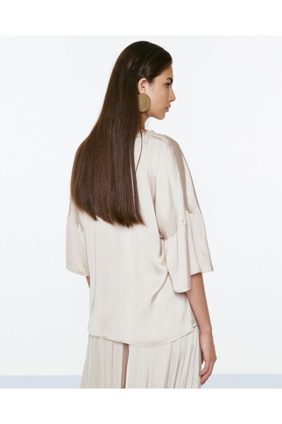 Oversized satin blouse -33-2210
