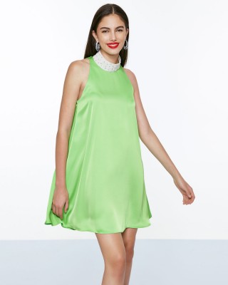 Φόρεμα μίνι με γιακά στρας - 33-3044 Φόρεμα μίνι με γιακά στρας - 33-3044