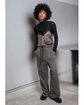 Γυναικεία ισόφαρδη γκρι παντελόνα- φόρμα - Collectiva Noir Greta Pants Γυναικεία ισόφαρδη γκρι παντελόνα- φόρμα - Collectiva Noir Greta Pants