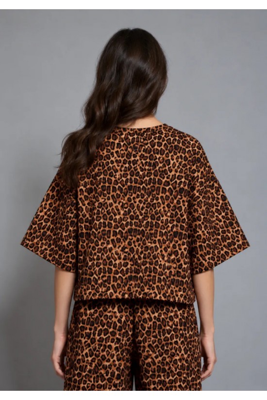 Γυναικεία λεοπάρ oversized μπλούζα - Collectiva Noir Voice Top Γυναικεία λεοπάρ oversized μπλούζα - Collectiva Noir Voice Top