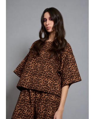 Γυναικεία λεοπάρ oversized μπλούζα - Collectiva Noir Voice Top Γυναικεία λεοπάρ oversized μπλούζα - Collectiva Noir Voice Top