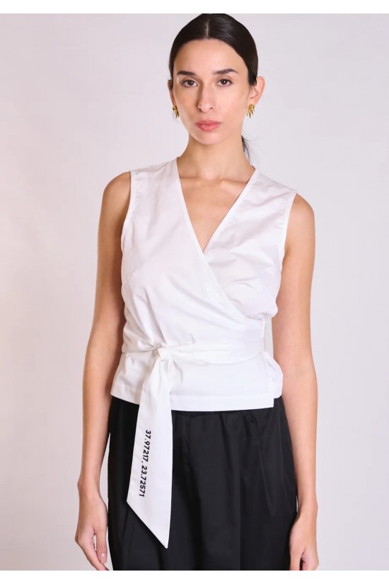 Γυναικεία λευκή κρουαζέ μπλούζα - Collectiva Noir Orris Top Γυναικεία λευκή κρουαζέ μπλούζα - Collectiva Noir Orris Top