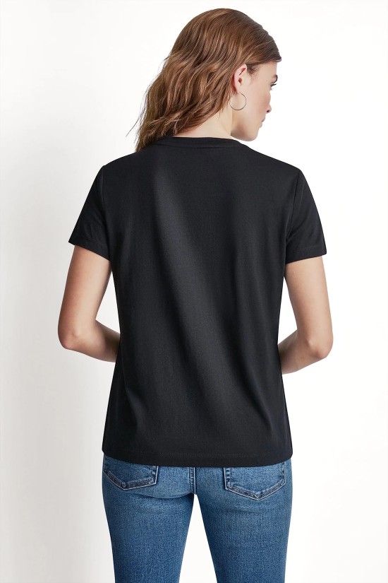 Γυναικεία μαύρη κοντομάνικη μπλούζα - DKNY DJ6T1792 Γυναικεία μαύρη κοντομάνικη μπλούζα - DKNY DJ6T1792