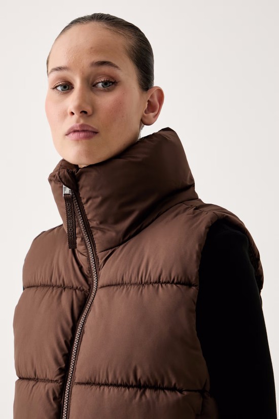 Γυναικείο καφέ αμάνικο μπουφάν - DKNY DP6V3145 Γυναικείο καφέ αμάνικο μπουφάν - DKNY DP6V3145