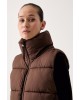 Γυναικείο καφέ αμάνικο μπουφάν - DKNY DP6V3145 Γυναικείο καφέ αμάνικο μπουφάν - DKNY DP6V3145