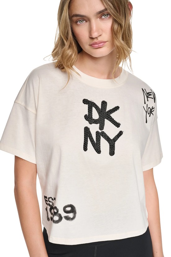 Γυναικεία cropped μπλούζα - DKNY Graffiti Rhinestone Logo DP6T1846 Γυναικεία cropped μπλούζα - DKNY Graffiti Rhinestone Logo DP6T1846