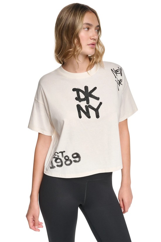 Γυναικεία cropped μπλούζα - DKNY Graffiti Rhinestone Logo DP6T1846 Γυναικεία cropped μπλούζα - DKNY Graffiti Rhinestone Logo DP6T1846