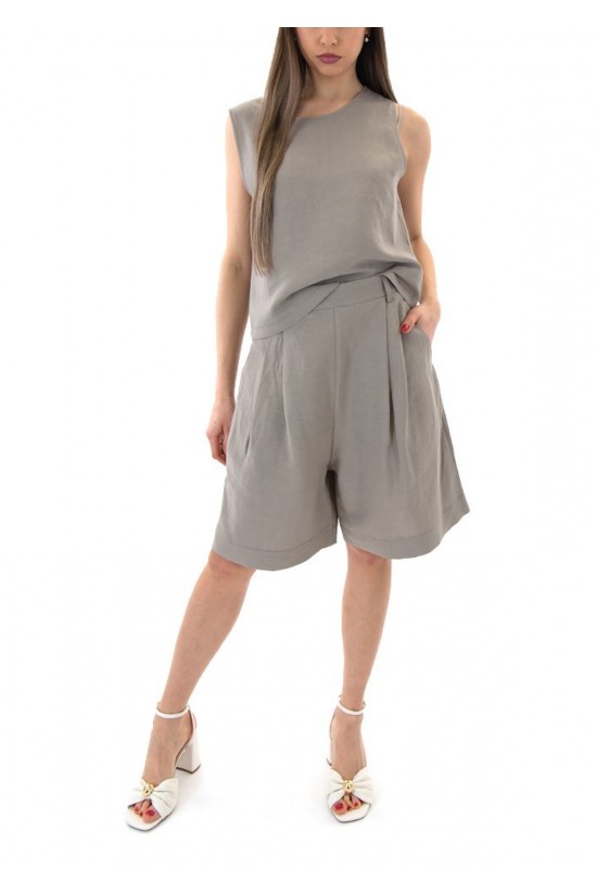 Γυναικεία λινή βερμούδα με πιέτες - Moutaki 26.03.68