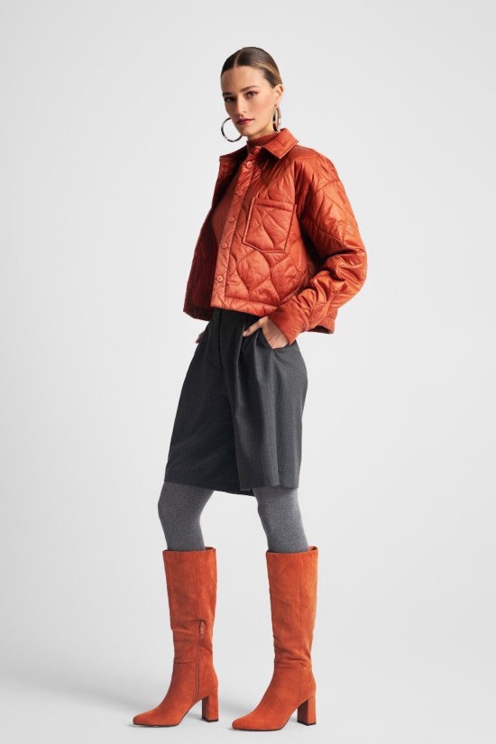 Γυναικείο cropped καπιτονέ μπουφάν - Moutaki 25.09.114