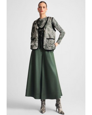 Γυναικεία χακί δερμάτινη παντελόνα jupe cullote - Moutaki 25.03.138 Γυναικεία χακί δερμάτινη παντελόνα jupe cullote - Moutaki 25.03.138