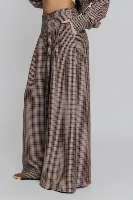 Γυναικεία καφέ καρό παντελόνα με πιέτες - Moutaki 25.03.141 Γυναικεία καφέ καρό παντελόνα με πιέτες - Moutaki 25.03.141