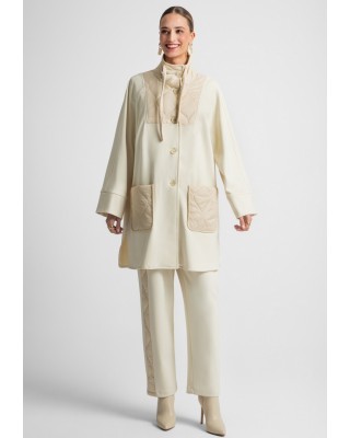 Γυναικείο εκρού παλτό με καπιτονέ λεπτομέρειες - Moutaki 25.06.106 Γυναικείο εκρού παλτό με καπιτονέ λεπτομέρειες - Moutaki 25.06.106