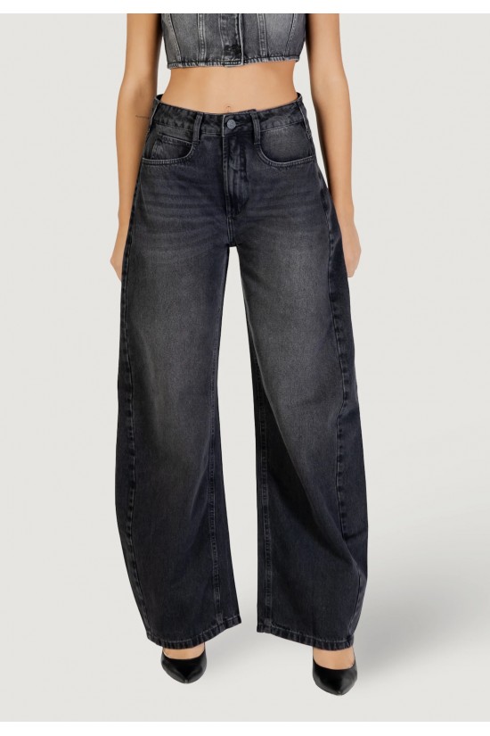 Γυναικείο μαύρο barrel τζιν παντελόνι - Colcci 002.11.00364 Γυναικείο μαύρο barrel τζιν παντελόνι - Colcci 002.11.00364