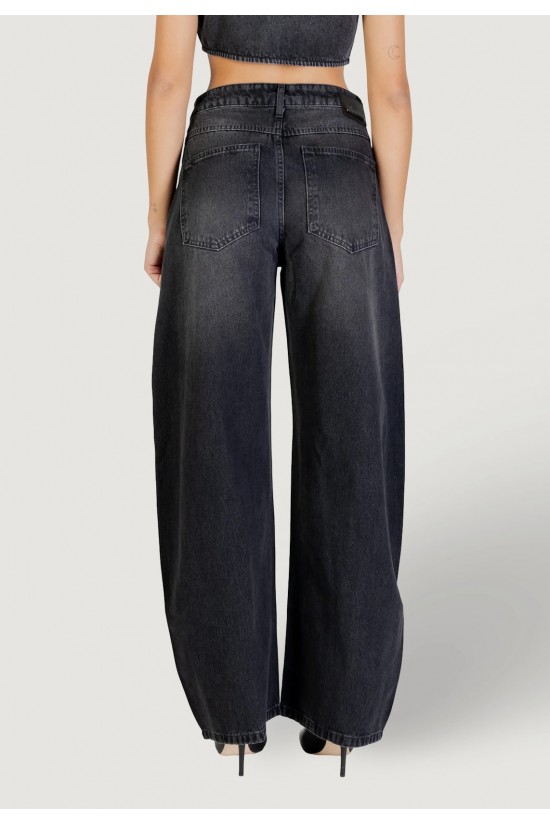 Γυναικείο μαύρο barrel τζιν παντελόνι - Colcci 002.11.00364 Γυναικείο μαύρο barrel τζιν παντελόνι - Colcci 002.11.00364