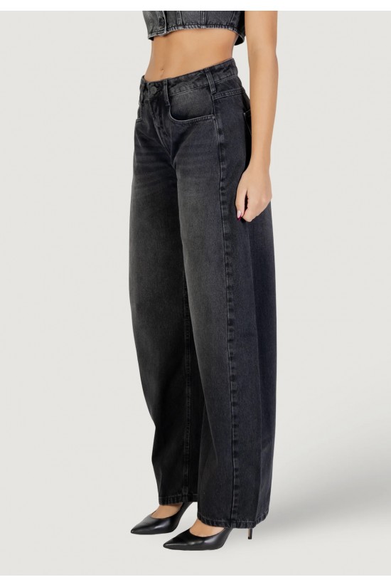 Γυναικείο μαύρο barrel τζιν παντελόνι - Colcci 002.11.00364 Γυναικείο μαύρο barrel τζιν παντελόνι - Colcci 002.11.00364