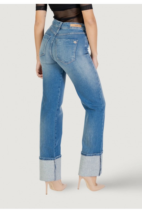 Γυναικείο τζιν παντελόνι bootcut με ρεβέρ - Colcci Jeans 002.01.90140 Γυναικείο τζιν παντελόνι bootcut με ρεβέρ - Colcci Jeans 002.01.90140