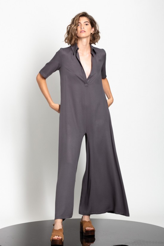 Jumpsuit in a comfortable line with a collar Gaffer&Fluf -  JS42507.41