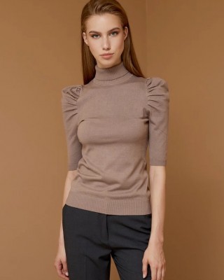 Knitted Blouse with fluff on the shoulders - W1-8088
