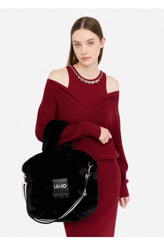 Γυναικεία μαύρη γούνινη τσάντα - Liu Jo TF5270E0374