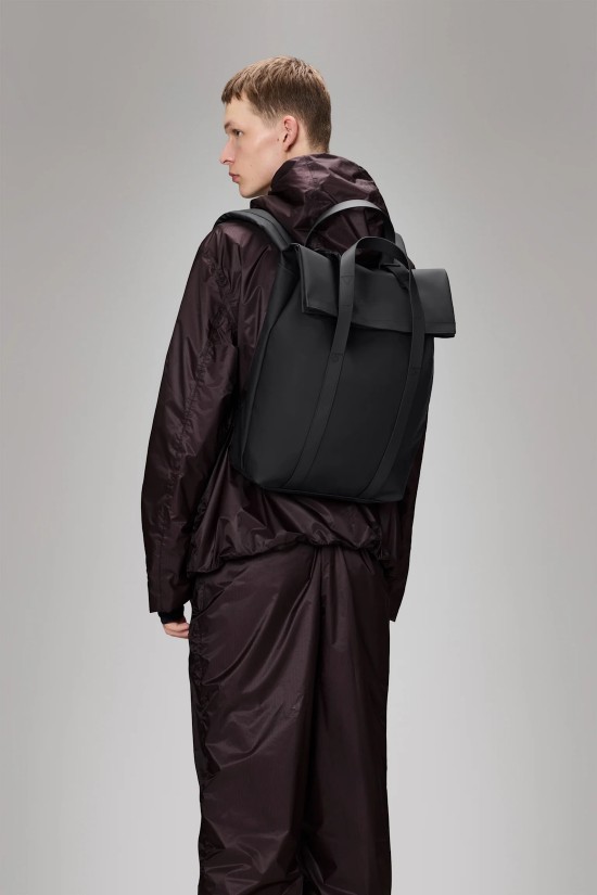 Unisex μαύρη αδιάβροχη τσάντα πλάτης - Rains 2Way Tote 12940