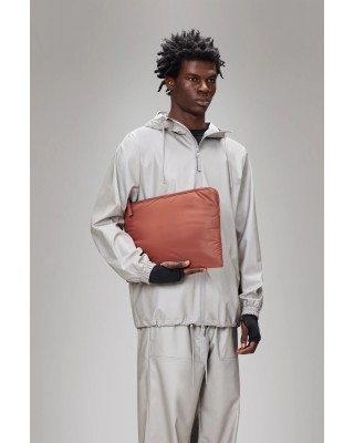 Αδιάβροχη τσάντα για λάπτοπ - Rains Puffer Cover 16680 Αδιάβροχη τσάντα για λάπτοπ - Rains Puffer Cover 16680