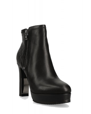 Γυναικεία καφέ δερμάτινα μποτάκια - DKNY Liana K2386417