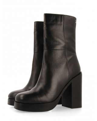 Γυναικείες δερμάτινες μαύρες μπότες - Gioseppo Andoya 70786 Γυναικείες δερμάτινες μαύρες μπότες - Gioseppo Andoya 70786