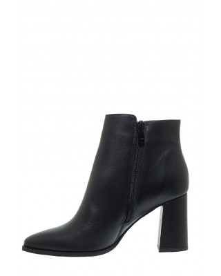 Γυναικεία δερμάτινα μαύρα μποτάκια - Mourtzi 75/75440 Γυναικεία δερμάτινα μαύρα μποτάκια - Mourtzi 75/75440
