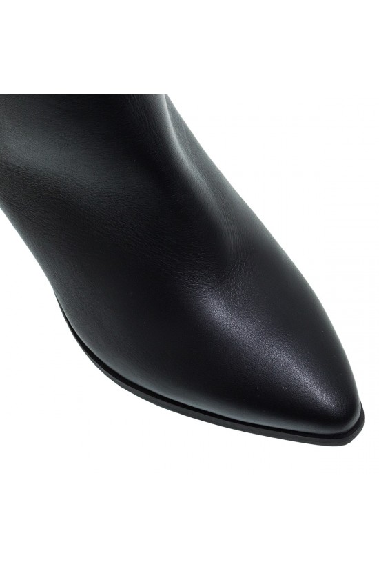 Γυναικεία μαύρη δερμάτινη μπότα - Mourtzi 75/75446