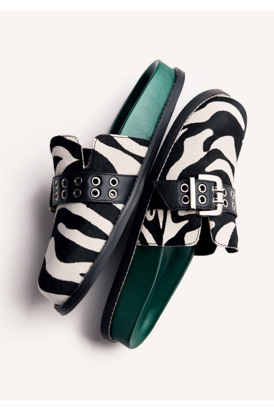 Γυναικεία δερμάτινα animal print clogs - Gioseppo Beulah 76107