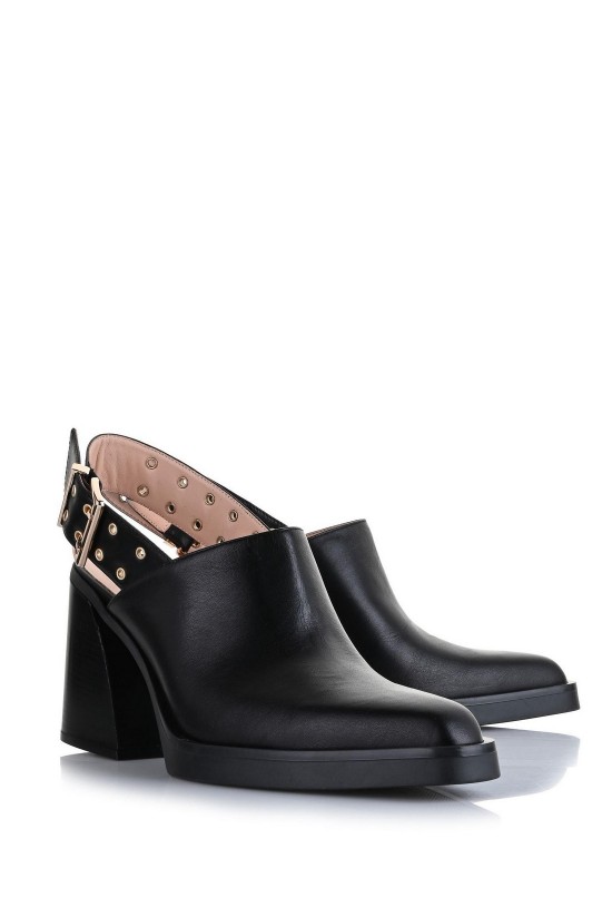 Γυναικείο μαύρο δερμάτινο mule - IRIS Teo105