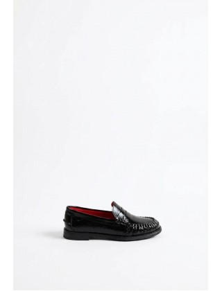 Γυναικεία μαύρα δερμάτινα loafers - KMB A7876