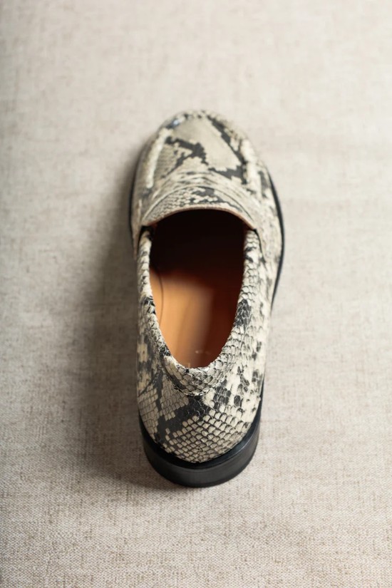 Γυναικείο δερμάτινο loafer snake print - KMB Emilia A7549 Γυναικείο δερμάτινο loafer snake print - KMB Emilia A7549
