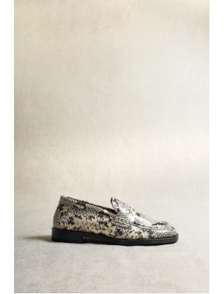 Γυναικείο δερμάτινο loafer snake print - KMB Emilia A7549
