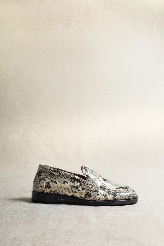 Γυναικείο δερμάτινο loafer snake print - KMB Emilia A7549 Γυναικείο δερμάτινο loafer snake print - KMB Emilia A7549